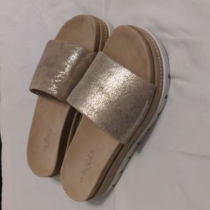 J Slides Gold Slides - size 7.5 - New